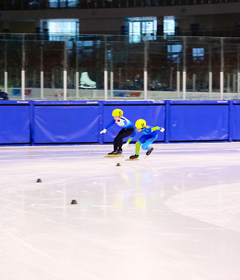 Открытое первенство Центра  по шорт- треку "Зимние потешки" 2023