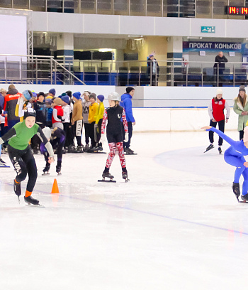 "Зимние потешки 2023" по конькобежному спорту