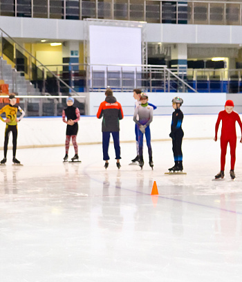 "Зимние потешки 2023" по конькобежному спорту