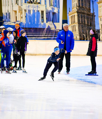 "Зимние потешки 2023" по конькобежному спорту