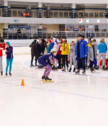 "Зимние потешки 2023" по конькобежному спорту