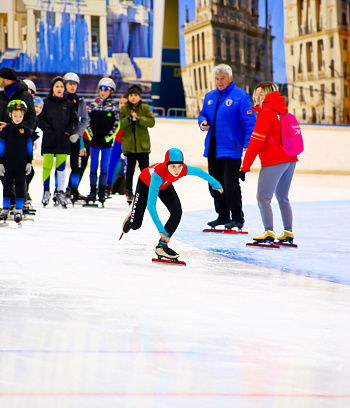 "Зимние потешки 2023" по конькобежному спорту
