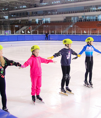 Открытое первенство Центра  по шорт- треку "Зимние потешки" 2023