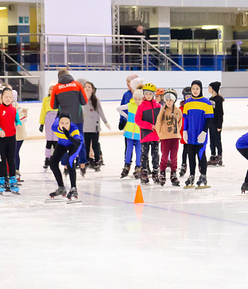 "Зимние потешки 2023" по конькобежному спорту