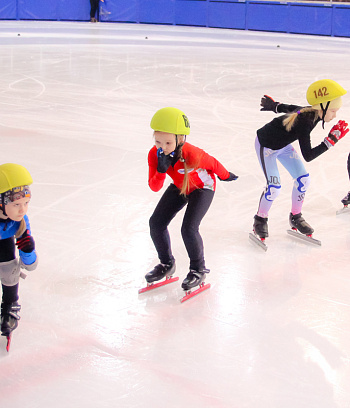 Открытое первенство Центра  по шорт- треку "Зимние потешки" 2023