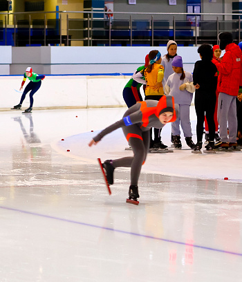 "Зимние потешки 2023" по конькобежному спорту