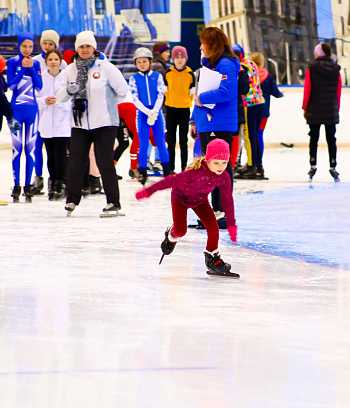 "Зимние потешки 2023" по конькобежному спорту