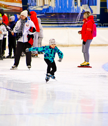 "Зимние потешки 2023" по конькобежному спорту