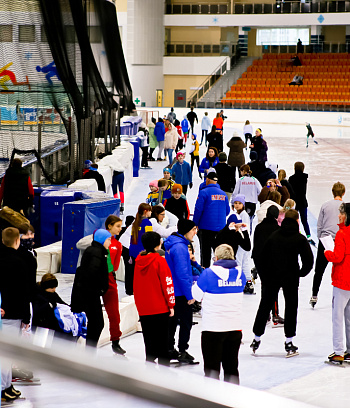 "Зимние потешки 2023" по конькобежному спорту