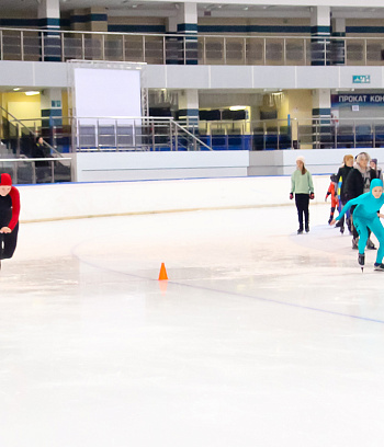 "Зимние потешки 2023" по конькобежному спорту