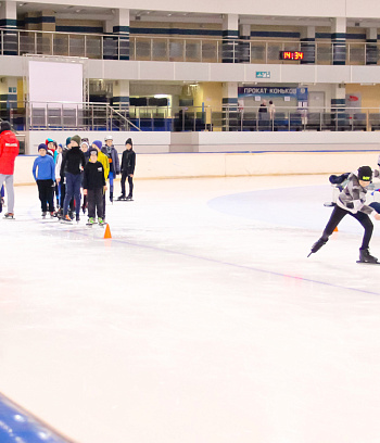 "Зимние потешки 2023" по конькобежному спорту