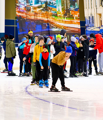 "Зимние потешки 2023" по конькобежному спорту