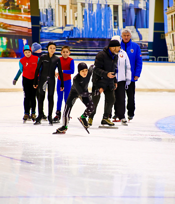 "Зимние потешки 2023" по конькобежному спорту