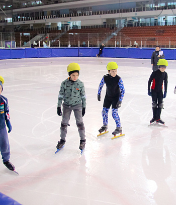 Открытое первенство Центра  по шорт- треку "Зимние потешки" 2023