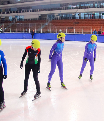 Открытое первенство Центра  по шорт- треку "Зимние потешки" 2023