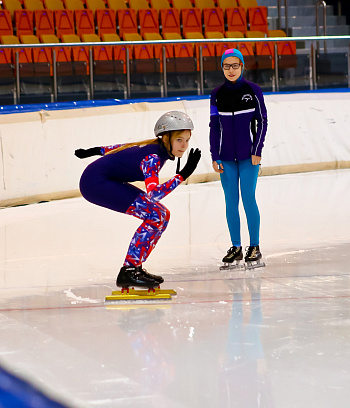 "Зимние потешки 2023" по конькобежному спорту