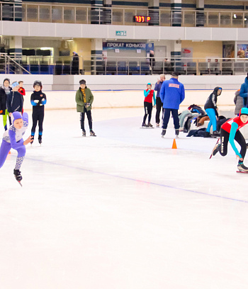 "Зимние потешки 2023" по конькобежному спорту