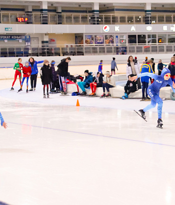 "Зимние потешки 2023" по конькобежному спорту