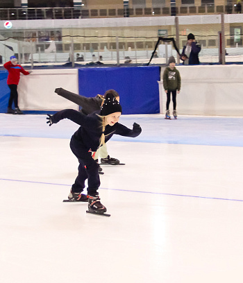 "Зимние потешки 2023" по конькобежному спорту