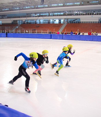 Открытое первенство Центра  по шорт- треку "Зимние потешки" 2023