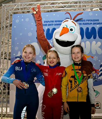 "Зимние потешки 2023" по конькобежному спорту