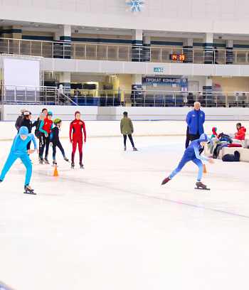 "Зимние потешки 2023" по конькобежному спорту