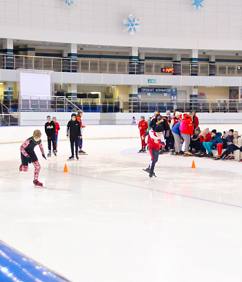 "Зимние потешки 2023" по конькобежному спорту
