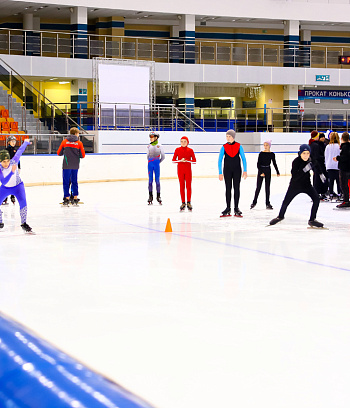 "Зимние потешки 2023" по конькобежному спорту