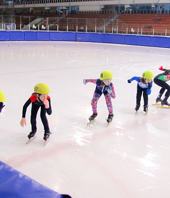 Открытое первенство Центра  по шорт- треку "Зимние потешки" 2023