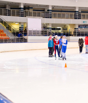 "Зимние потешки 2023" по конькобежному спорту