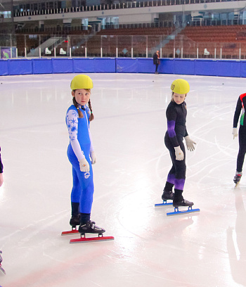 Открытое первенство Центра  по шорт- треку "Зимние потешки" 2023