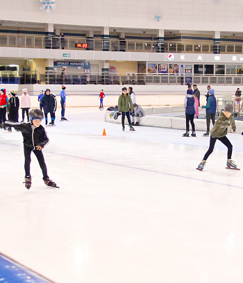 "Зимние потешки 2023" по конькобежному спорту