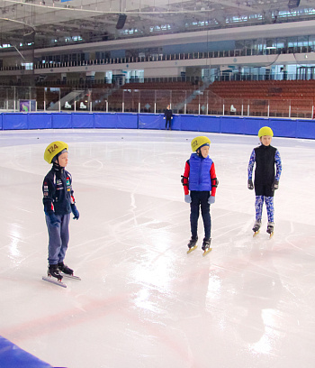 Открытое первенство Центра  по шорт- треку "Зимние потешки" 2023