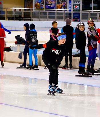 "Зимние потешки 2023" по конькобежному спорту