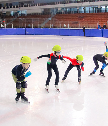 Открытое первенство Центра  по шорт- треку "Зимние потешки" 2023