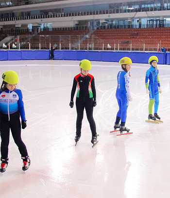 Открытое первенство Центра  по шорт- треку "Зимние потешки" 2023