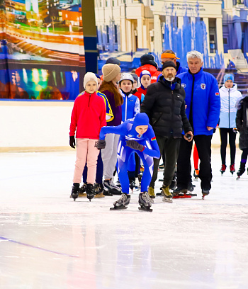 "Зимние потешки 2023" по конькобежному спорту