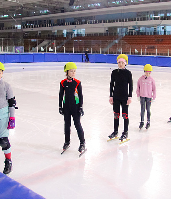 Открытое первенство Центра  по шорт- треку "Зимние потешки" 2023