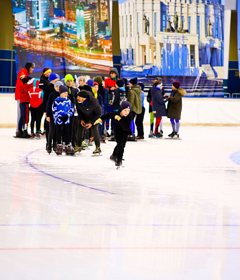 "Зимние потешки 2023" по конькобежному спорту