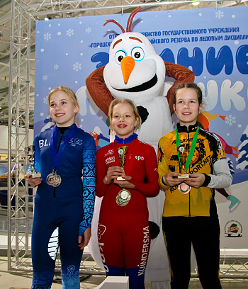 "Зимние потешки 2023" по конькобежному спорту