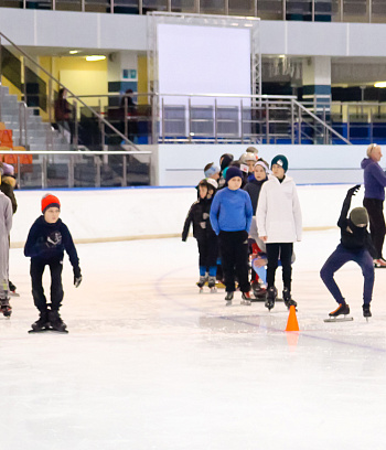 "Зимние потешки 2023" по конькобежному спорту