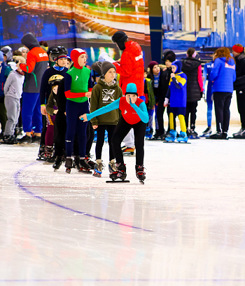 "Зимние потешки 2023" по конькобежному спорту