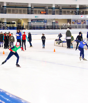"Зимние потешки 2023" по конькобежному спорту