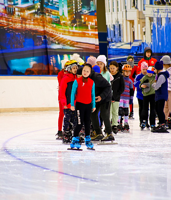 "Зимние потешки 2023" по конькобежному спорту