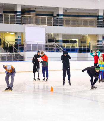 "Зимние потешки 2023" по конькобежному спорту