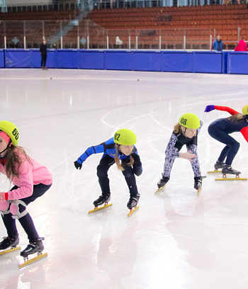 Открытое первенство Центра  по шорт- треку "Зимние потешки" 2023