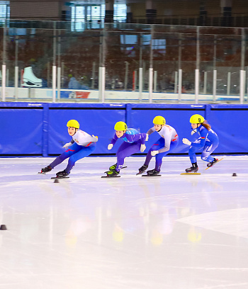 Открытое первенство Центра  по шорт- треку "Зимние потешки" 2023