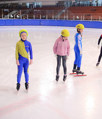 Открытое первенство Центра  по шорт- треку "Зимние потешки" 2023