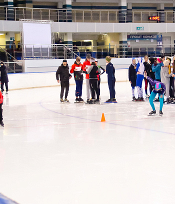 "Зимние потешки 2023" по конькобежному спорту