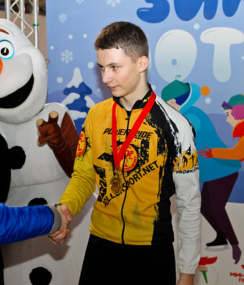 "Зимние потешки 2023" по конькобежному спорту